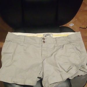 Old navy khaki shorts